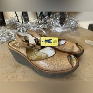 FLY LONDON Yora Wedge Sandals sz 38